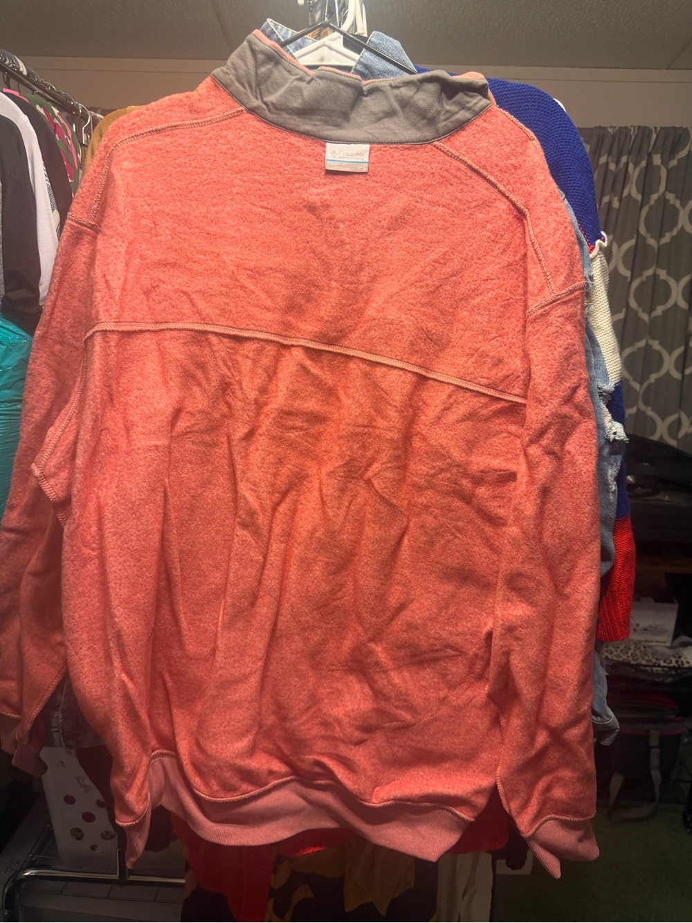 Casual Coral Crewneck Sweatshirt with Contrast Collar